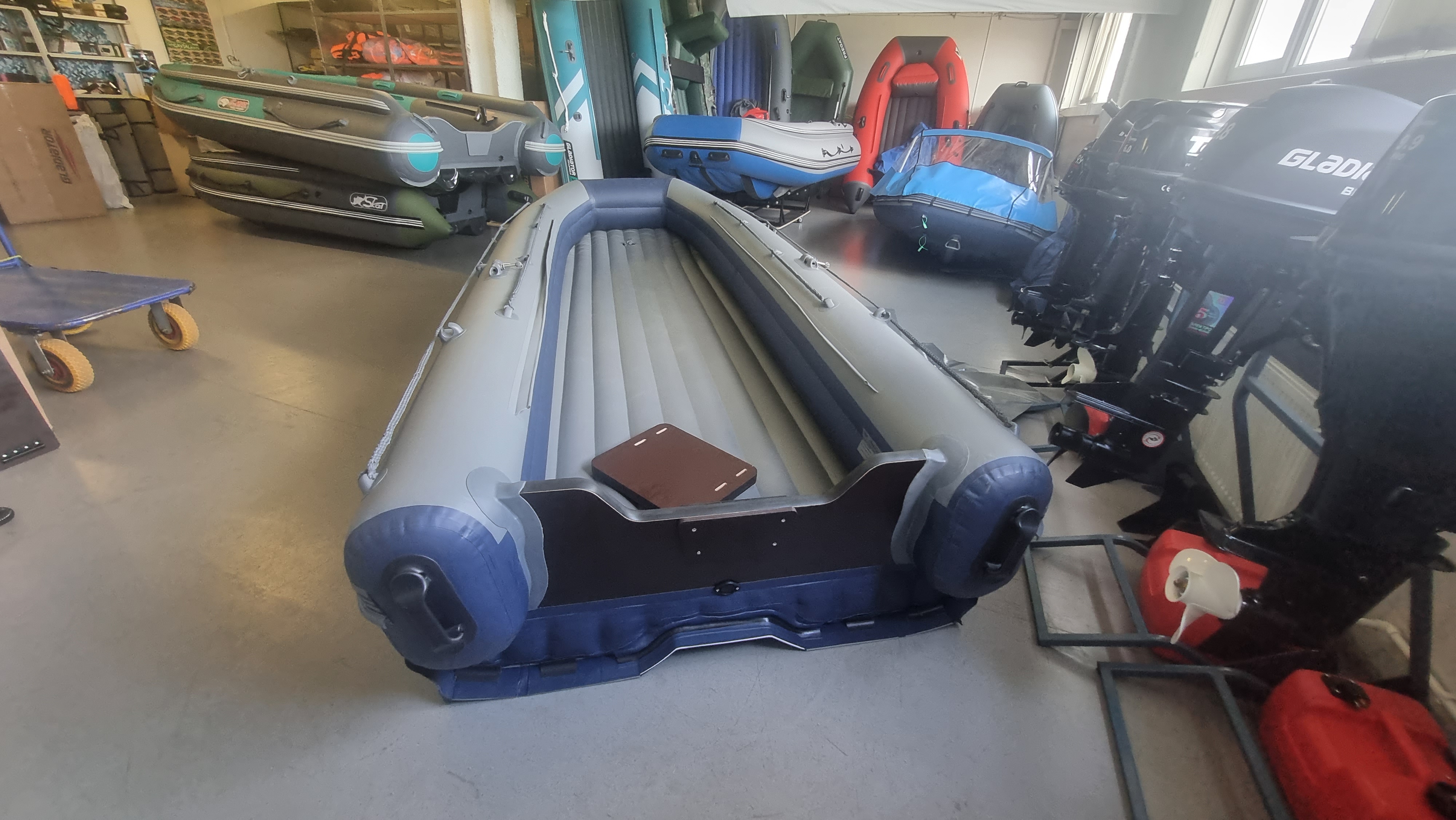 Лодка Флагман DK 390 IGLA JET ULTRA